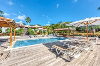 Image de La Hacienda (7 bedrooms) - Villa with pool, pickleball, and basketball, Terres Basses, St. Martin