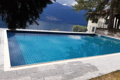 Image de House with lake view in Nesso