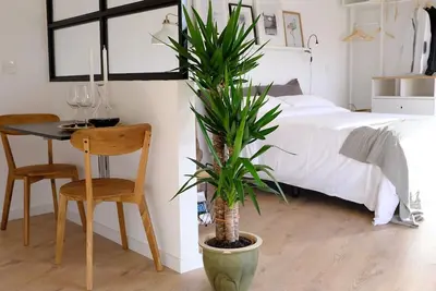 Image de Appartement-Supérieure-Sdb privée avec douche-Vue ville-Doble