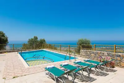 Maroulas Villa Ioanna, Private Pool, Bbq, Panoramic SeaViews