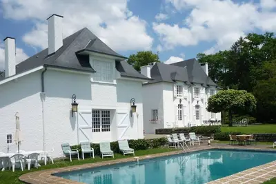 Image de Le Chai-Maison-Famille-Salle de bain privée-Vue sur Piscine