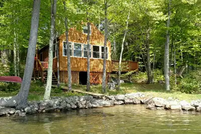 Image de Weekly discounts avail. Get away from it all on the start of  The Belgrade Lakes