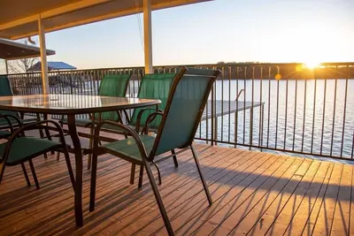 Image de Westwind- Lakefront w/ Views, Boat Dock, & Kayaks