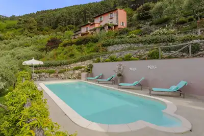 Image de Villa-Supérieure-Salle de bain privée séparée-Vue sur Montagne