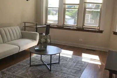 Image de Entire city apartment with free street parking