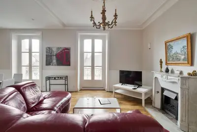 Image de Les Trois Rois - Duplex Familial de Charme en cœur de ville