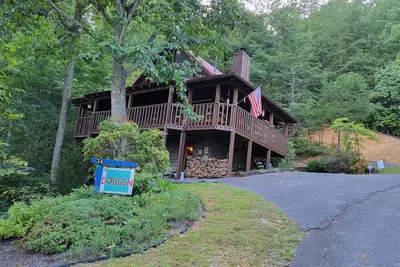 Image de Two bedroom Cabin with Stunning Mountain Views!