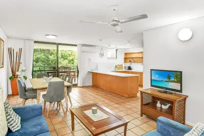 Image de Yiningie Apartment-  Baden 9 - Rainbow Shores. Swimming pool, walk to beach, air conditioned