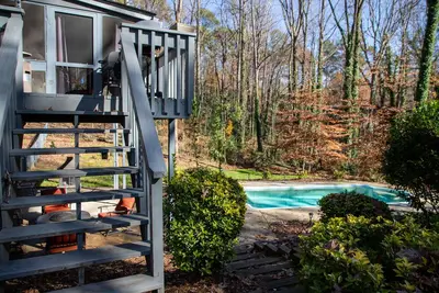 Image de Posh, Luxurious Adult Getaway | Close to Atlanta