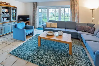 Image de Semi-detached house Wiesenblick with great views directly behind the dyke