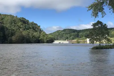 Image de Cabin 4 Fall asleep to the sound of the New River's Song