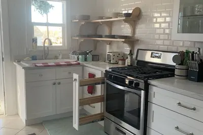 Image de Immaculate Cozy Home Sleeps 1-4