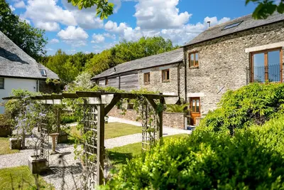 Image de Luxury Farm Cottages in rural setting near Looe, with hot tubs and Ev charging