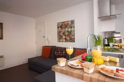 Image de Appartement-Salle de bain privée-Sleeps 4