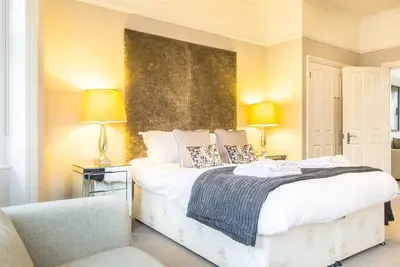 Image de Appartement-Prestige-Douche-Vue sur Jardin-Apartment 3