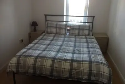 Image de Appartement-Salle de bain privée séparée-Vue ville-3