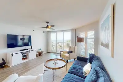 Oceanview Bliss 3br with Pools and Beach Access