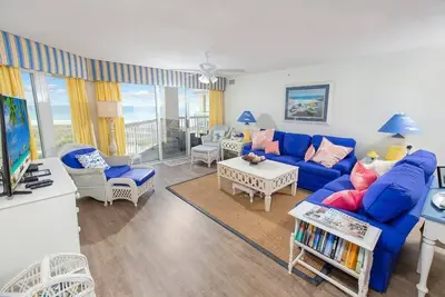 Oceanfront Paradise: 3 Bdrm Condo, Pawleys Island