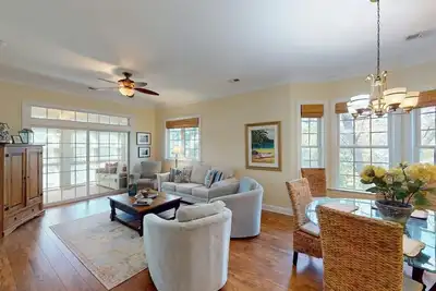 Marshview Retreat  3br  with Stunning Marsh Views