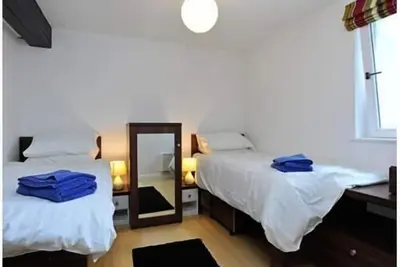 Image de Appartement-Salle de bain et douche-Apartment No. 51