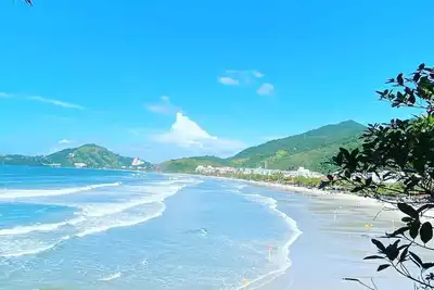 Image de Casa Espaçosa com 2 Dormitório, Mobiliada, Cozinha Completa a 700 mts da Praia