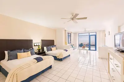 Image de Wyndham El Cid Marina Beach Hotel & Yacht Club - Studio