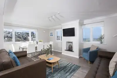 Image de Fairsky -  Sea Views & Allocated Parking