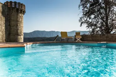 Image de Maison grand confort 6 pers wifi piscine chauffée jacuzzi