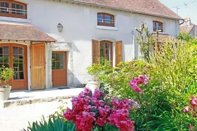 Image de Gîte spacieux au cœur du Val de Loire, entre Orléans et Blois, avec jardin, cour fermée et Bbq!