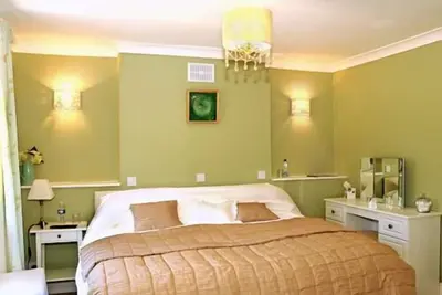 Image de Double ou Twin-Salle de bain et douche-Green