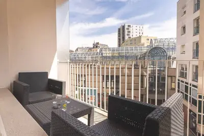 ★Cosy Eperon★Traway & City Center✰Wifi✰Netflix✰