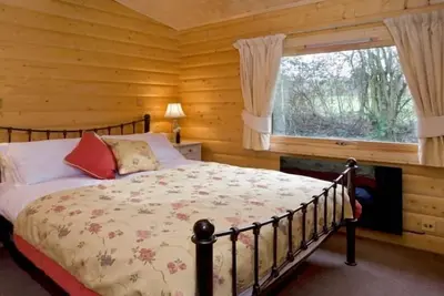 Image de Lodge-de Luxe-Salle de bain privée-Vue sur la rivière-Private Garden