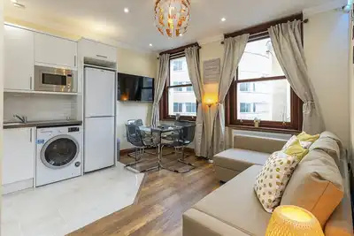 Image de Appartement-Élite-Salle de bain privée-Vue ville