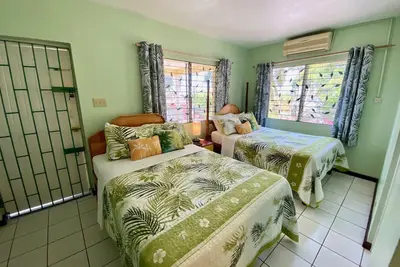 Image de Tropical Garden at The Blue Orchid with Pool