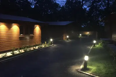 Image de Lodge-Salle de bain privée séparée-Elm Lodge
