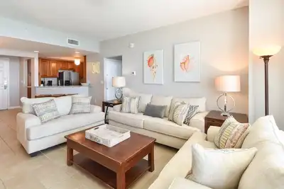 Image de 15th Floor Beachfront Condo w/ Panoramic Gulf Views in Destin! 🌅🌊💙