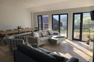 Image de Sugar loaf-Cottage-Salle de bain et douche-Vue sur la campagne