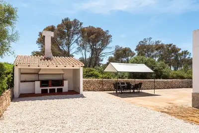 Image de Villa Binisaret 1 Swimmingpool, Wifi, Garden, Bbq, Ac, 100 M from the Beach