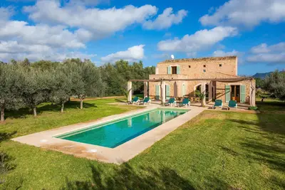 Image de Belle maison de vacances \"Ses Fonolleres\" près de la mer avec piscine