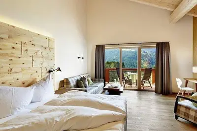 Image de Sun-St. St. John's wort - B&B 4-6 nights - Gut Sonnberghof Naturhotel