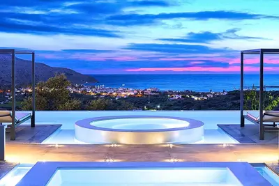 Image de Mistral Suite Heated Pool