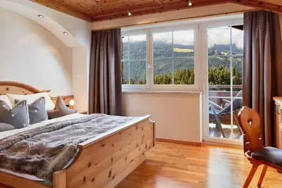 Image de Romantic Suite Prize of Honor - Vwp from 14 nights - Gut Sonnberghof Naturhotel