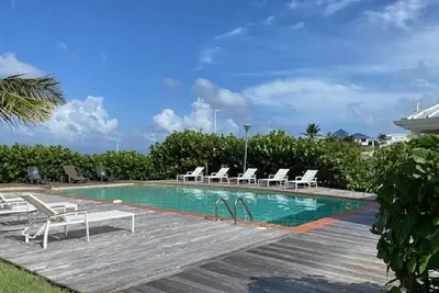 Image de Appartement en résidence avec terrsse et piscine, vue mer