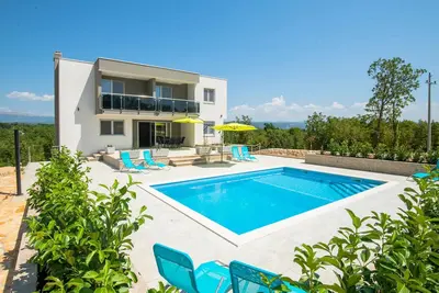 Image de Superbe maison Ă Ivanbegovina avec WiFi