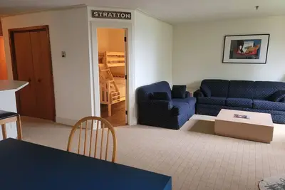 Image de Ski on ski off condo