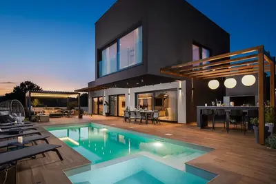 Image de Luxury villa Indigo with heated swimming pool, sauna and jacuzzi in Kanica - Rogoznica