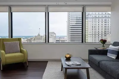 Image de CozySuites Two Condos with Sky Pool in Dallas