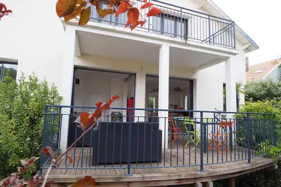 Image de Family house Tharon Plage (100 m from the beach) 10/11 people