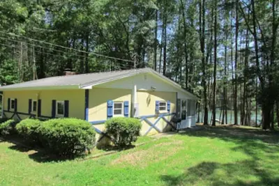 Image de 2-209c - Coopers Cozy Cabin ^ Lake Hartwell ^ Wifi ^ Pets Welcome