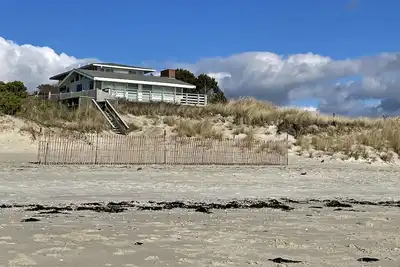 Image de Beachfront with Amazing Views of Nantucket Sound! (2204)